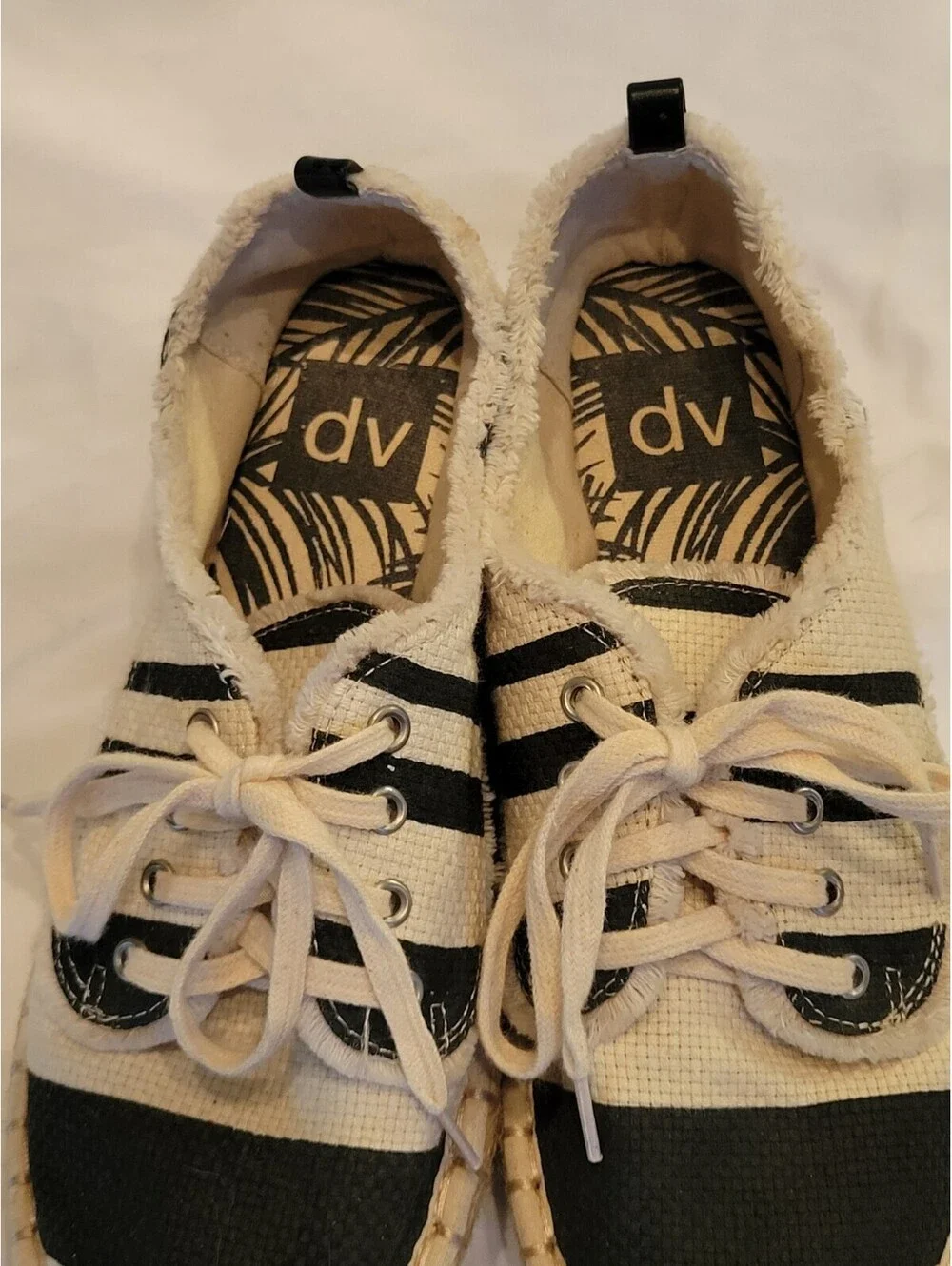 DV by Dolce Vita Black Striped Espadrille Platform Lace Up Sneaker Size 6